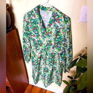 Vintage 60’s 70’s green floral long sleeve dress with cute buttons, size L